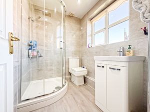 Photo 17- click for photo gallery